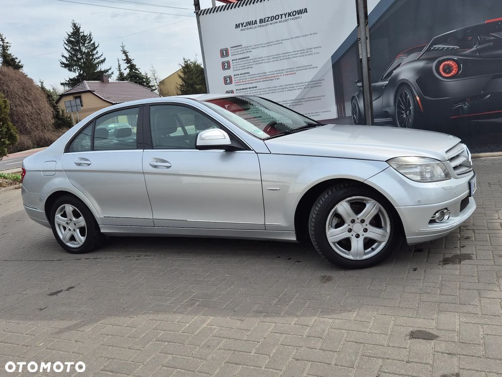 Mercedes-Benz Klasa C 220 CDI Avantgarde - 15