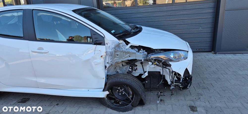 Toyota Yaris - 8