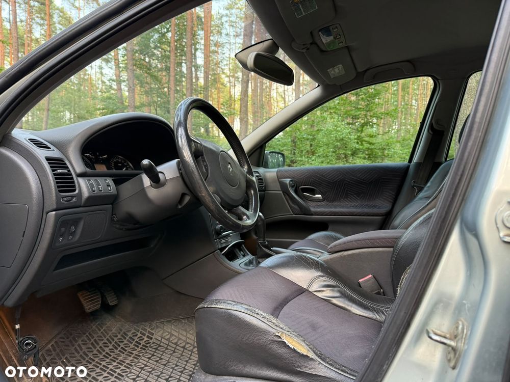 Renault Laguna - 15