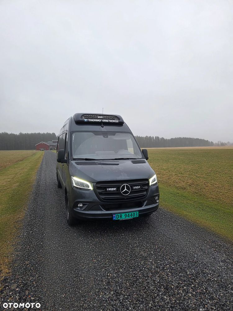 Mercedes-Benz Sprinter 319 - 4