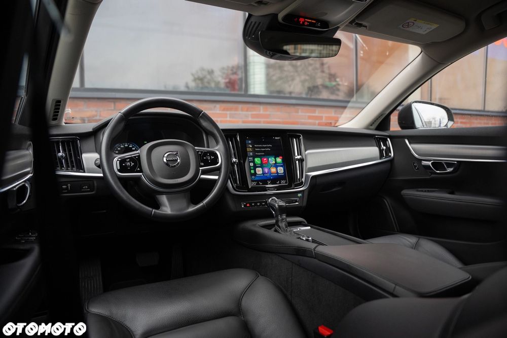Volvo V90 D3 Geartronic Momentum Pro - 28