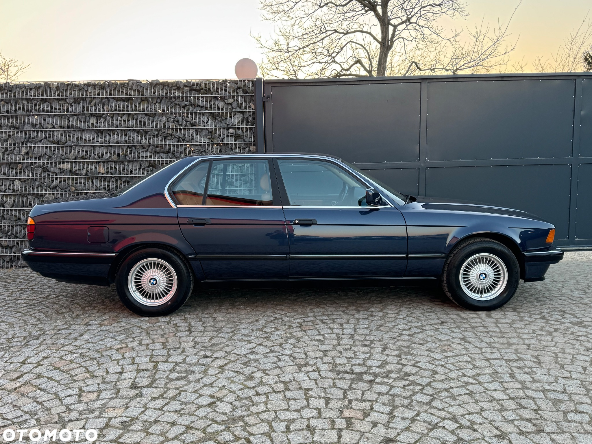 BMW Seria 7 735i - 39