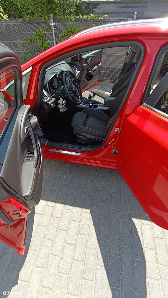 Opel Astra 2.0 CDTI Exklusiv - 14