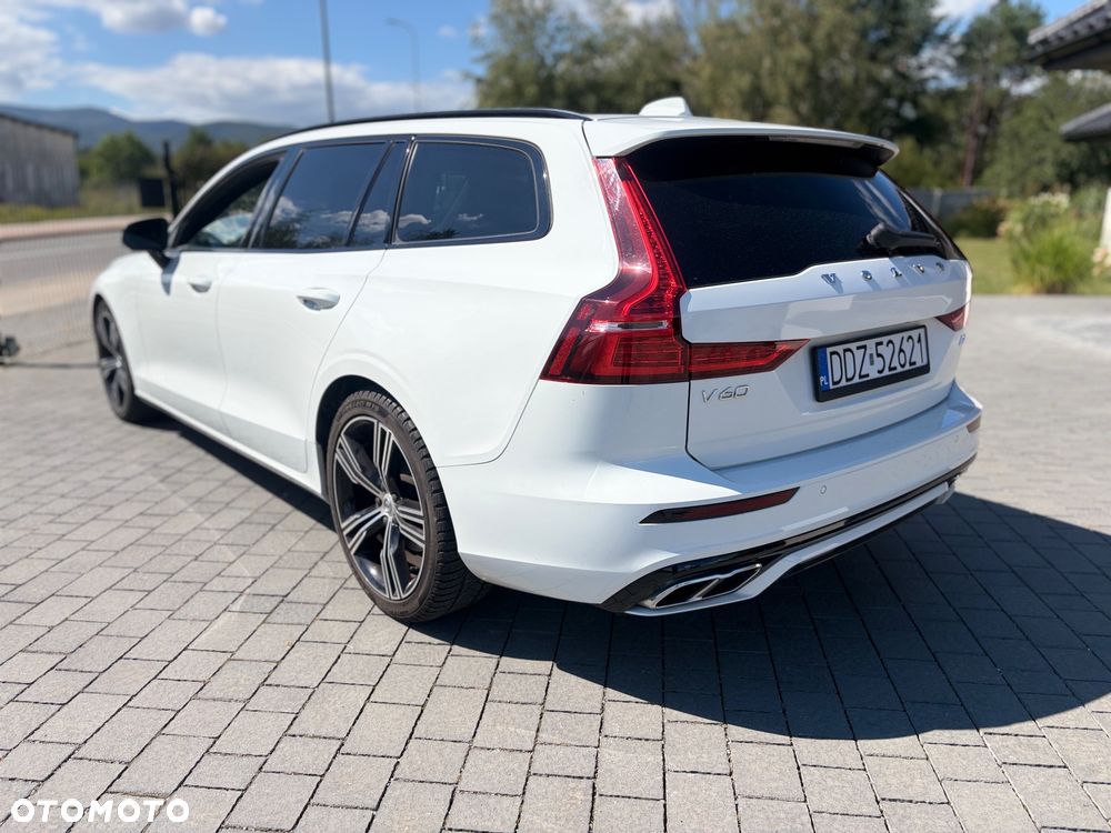 Volvo V60 B4 D R-Design - 6