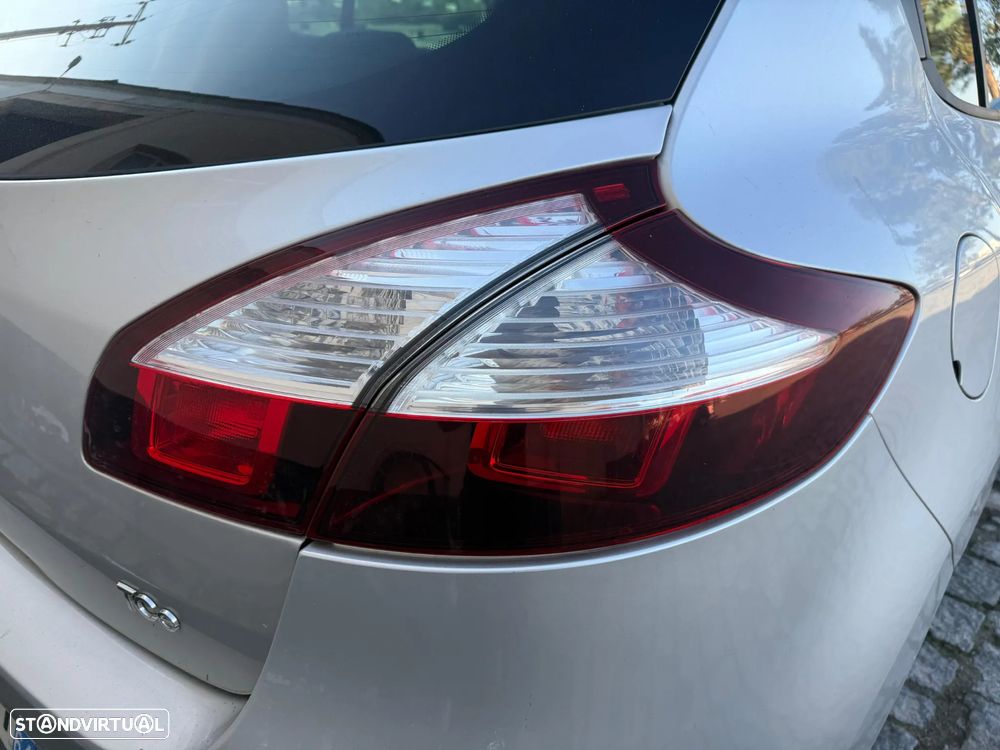 Farolim Direito Renault Megane III Ano 2015 - 1