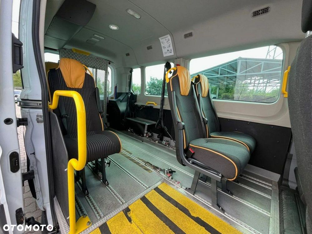 Ford Transit - 19