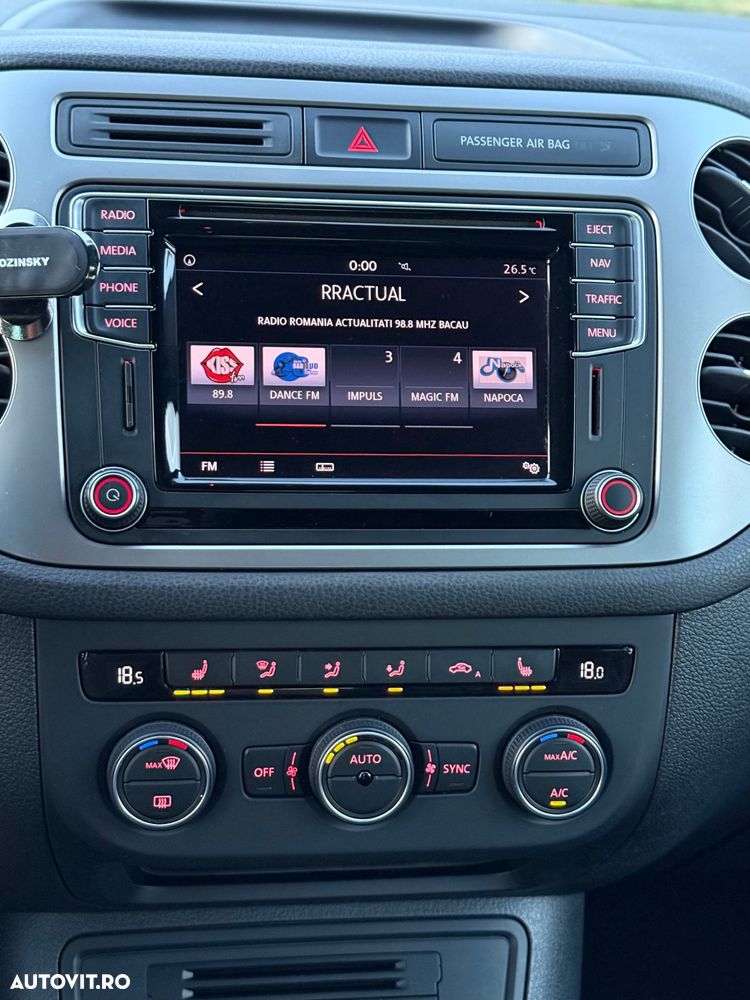 Volkswagen Tiguan 2.0 TDI SCR BlueMotion Technology Lounge Sport & Style - 14