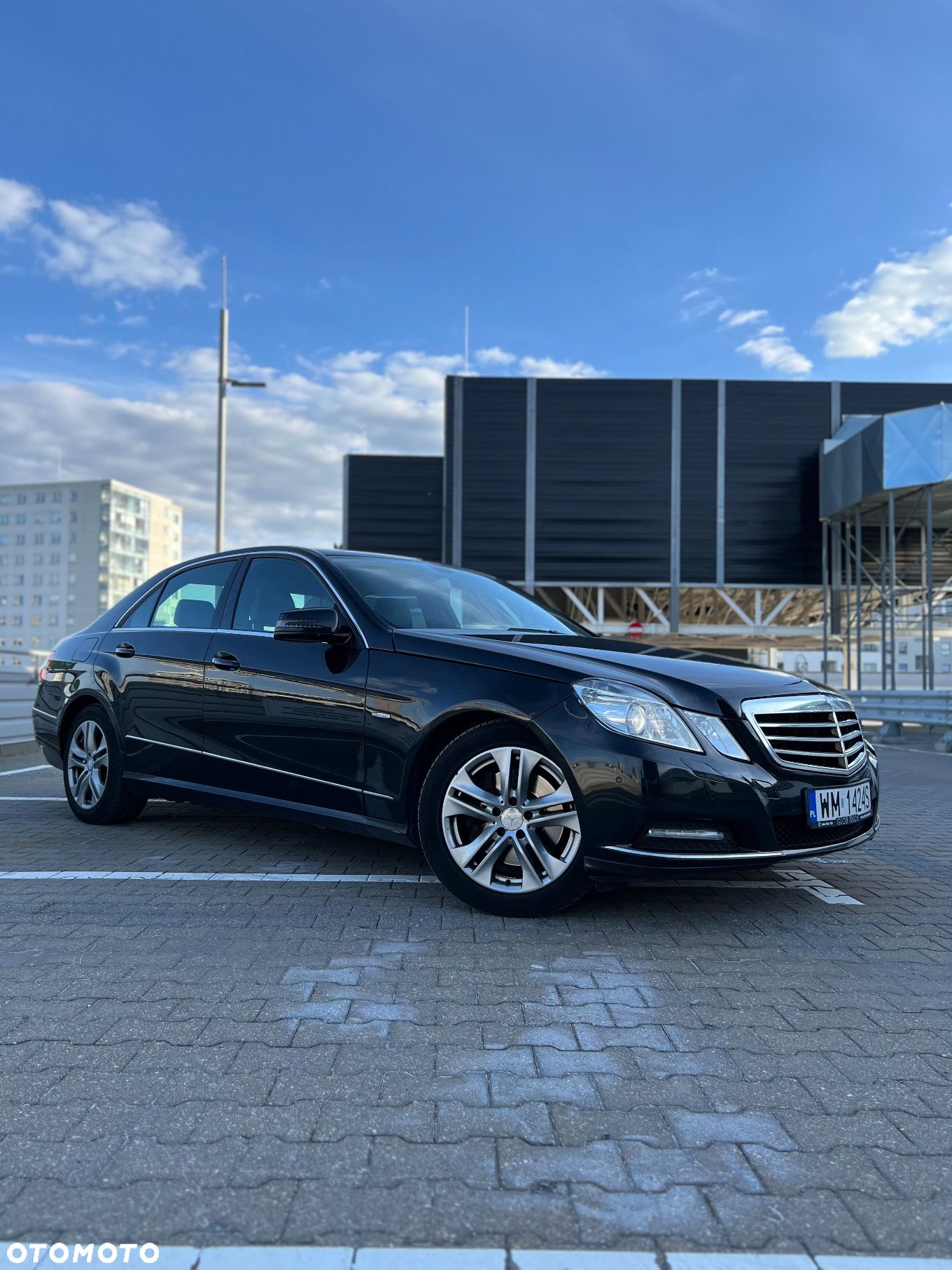 Mercedes-Benz Klasa E 350 CDI BlueEff Avantgarde - 1