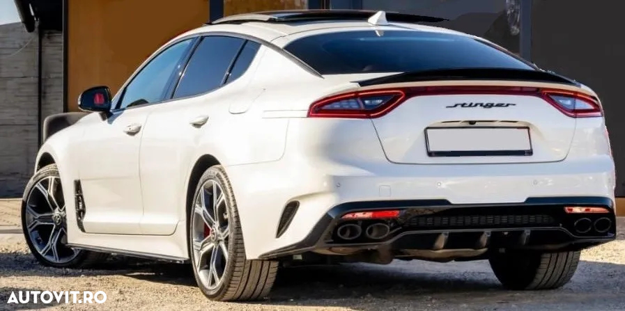 Kia Stinger 3.3 T-GDI 8AT AWD GT - 4