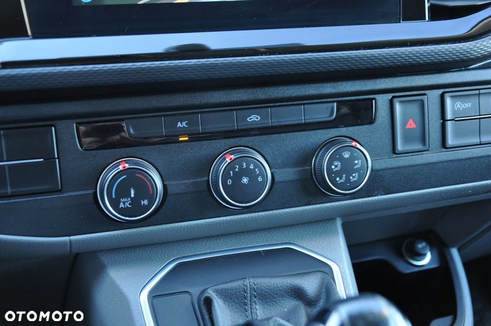 Volkswagen Transporter - 23