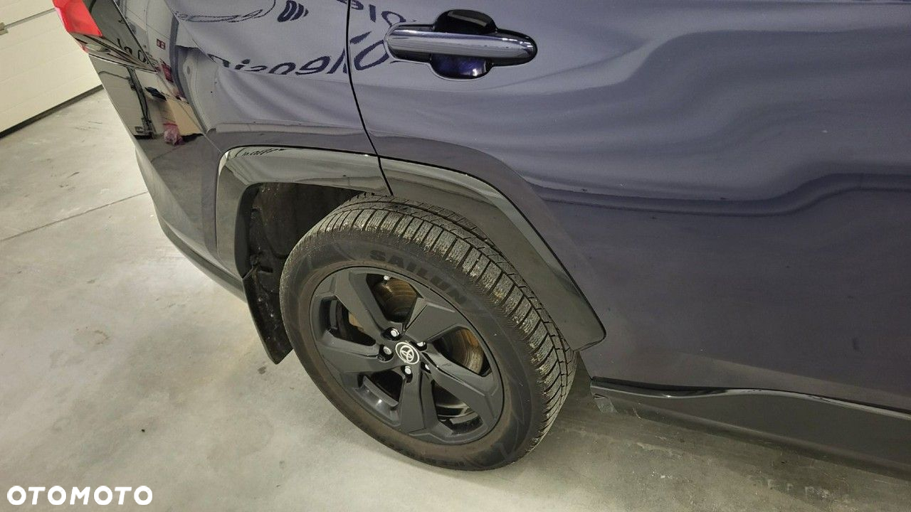 Toyota RAV4 - 5