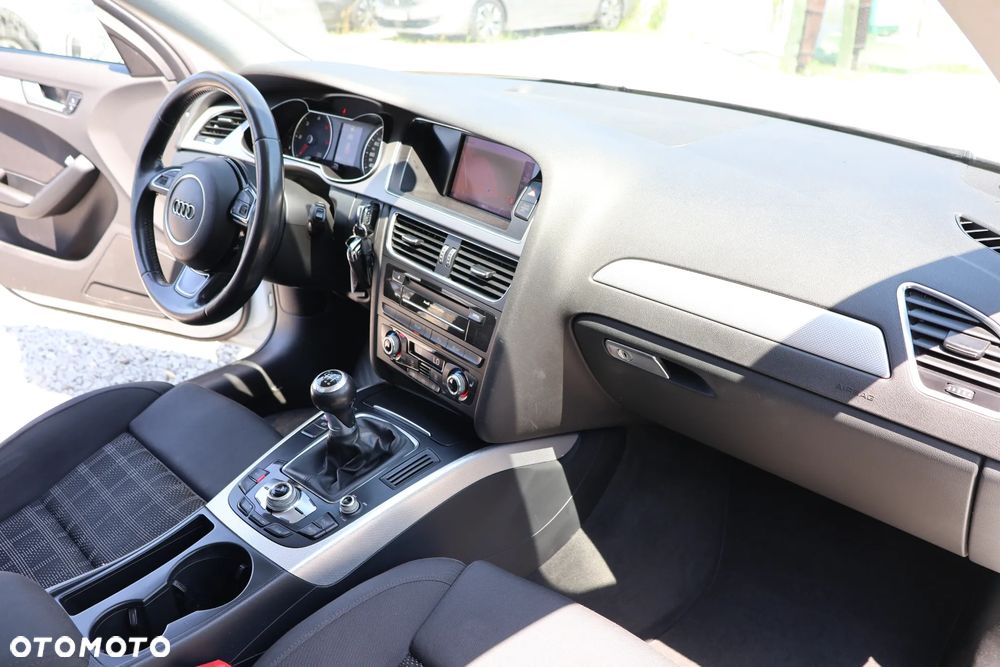 Audi A4 Avant - 11