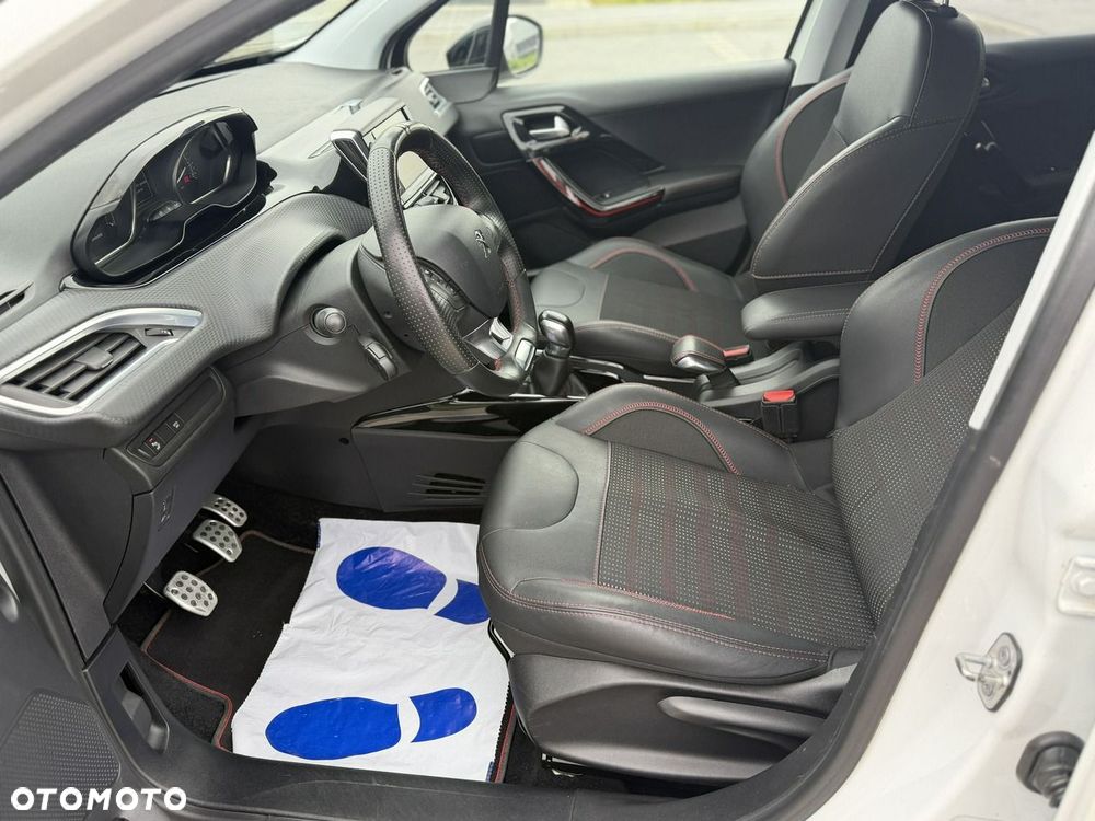 Peugeot 2008 PureTech 110 Stop&Start GT-Line Edition - 19