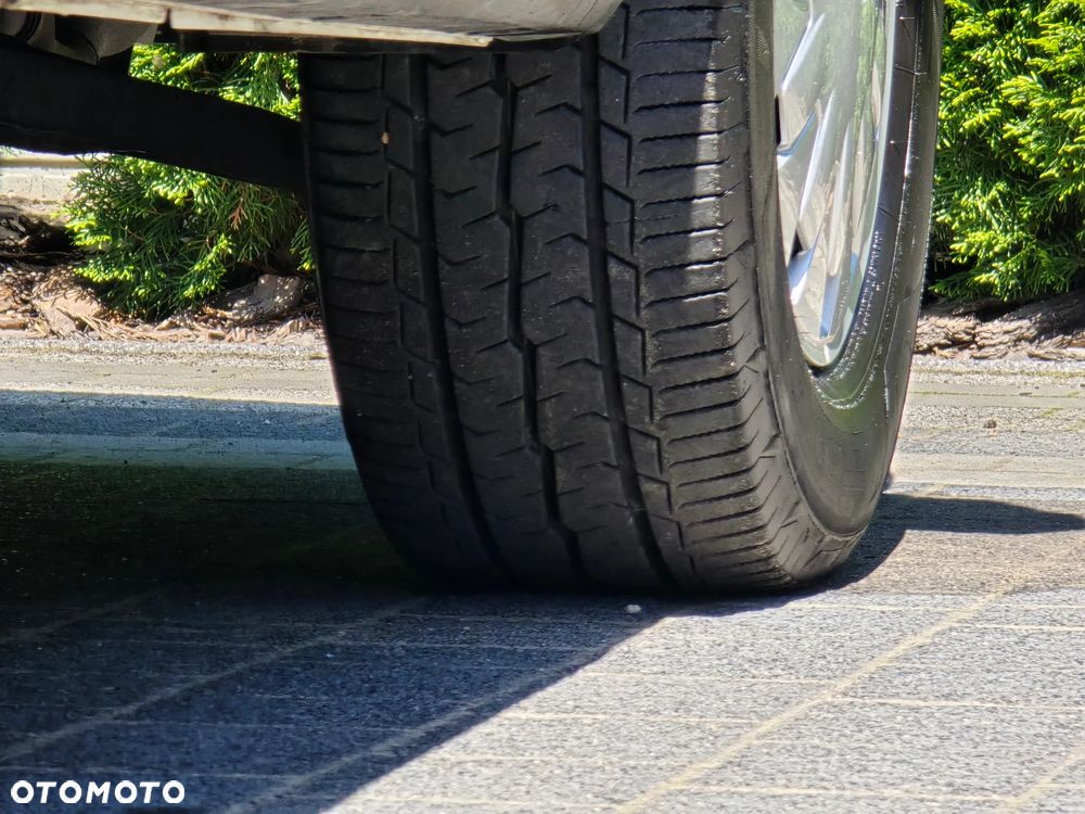 Ford TRANSIT EcoBlue Hybrid - 9