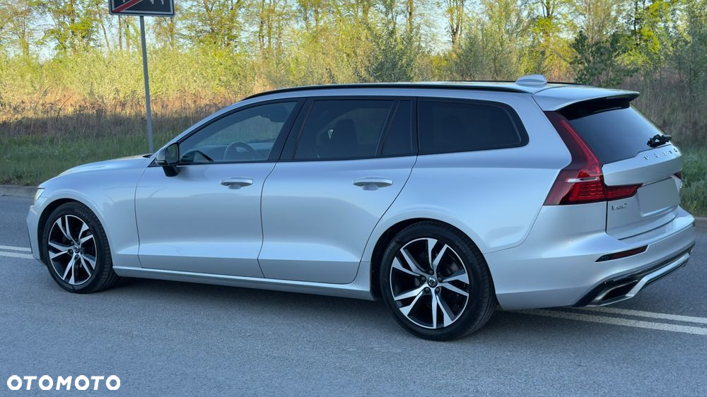 Volvo V60 D4 AWD Geartronic R-Design - 5