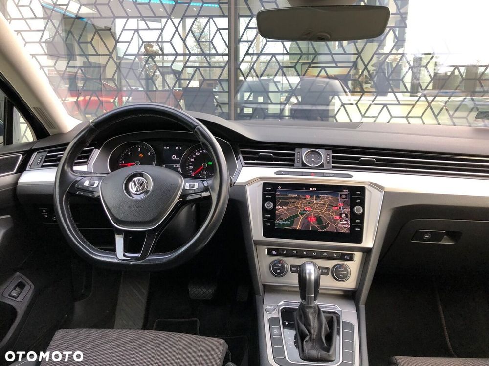 Volkswagen Passat - 5