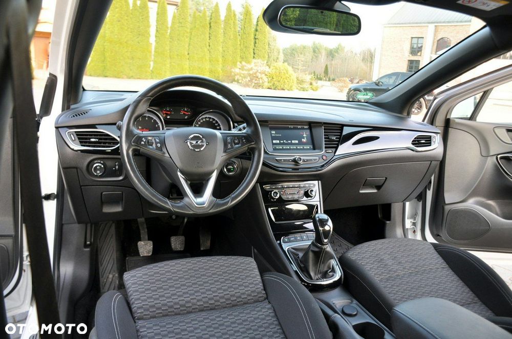 Opel Astra - 28