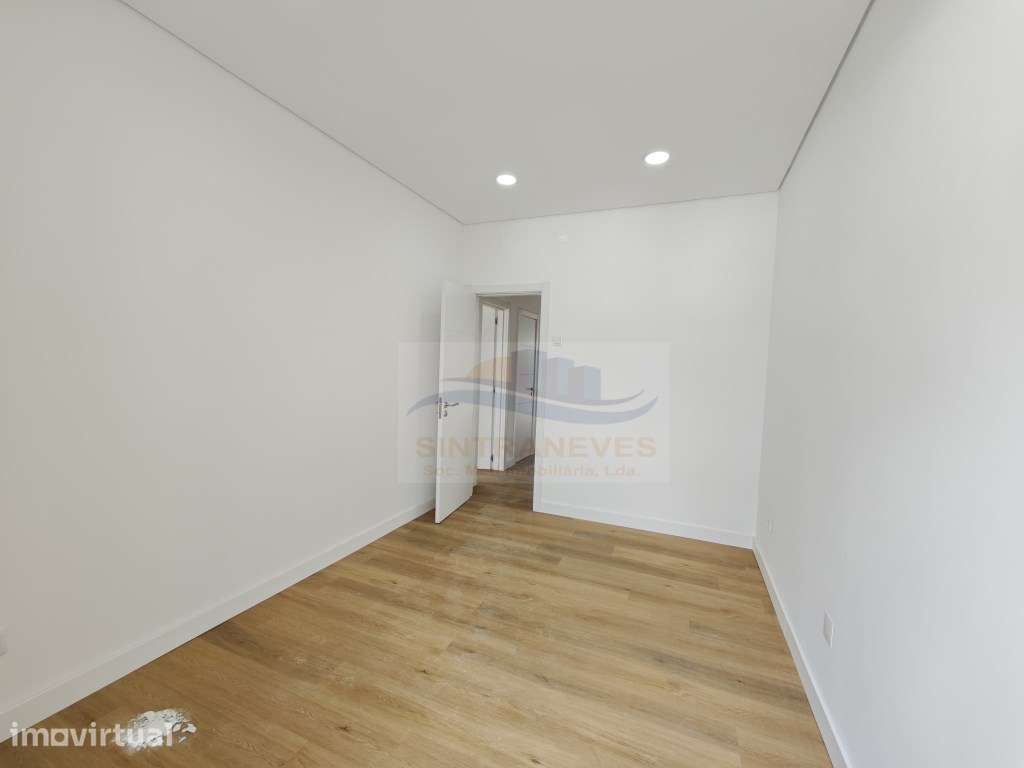 T3 Totalmente Remodelado com Garantia em Vila Franca de Xira - Grande imagem: 4/6