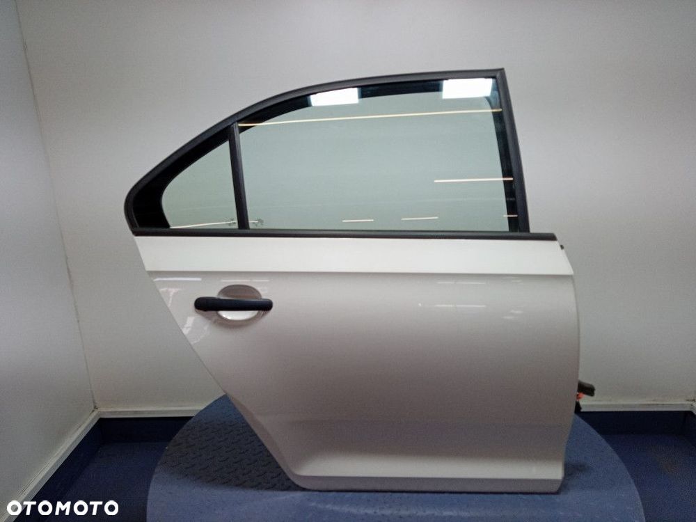 SKODA RAPID II LIFTBACK DRZWI TYŁ PRAWE LF9E - 1