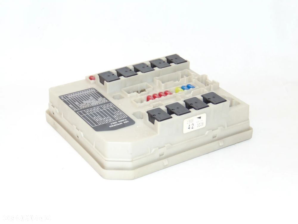 Moduł sterownik UPC UCH 1566 423E28 skrzynka bezpieczników Renault Clio 3 III Modus Nissan Micra K12 , 03-12r - 7