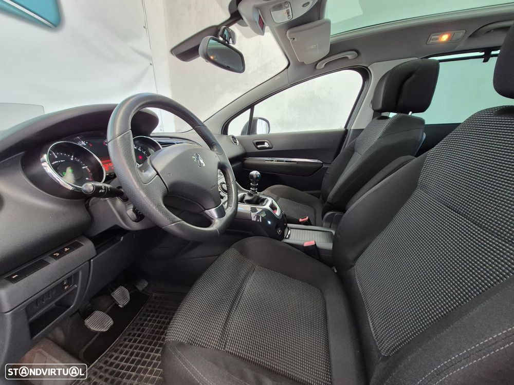 Peugeot 5008 1.6 HDi Executive JLL17 - 10