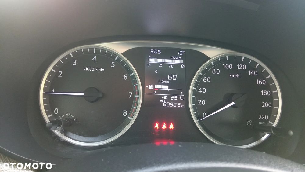 Nissan Micra 1.0 Visia - 22