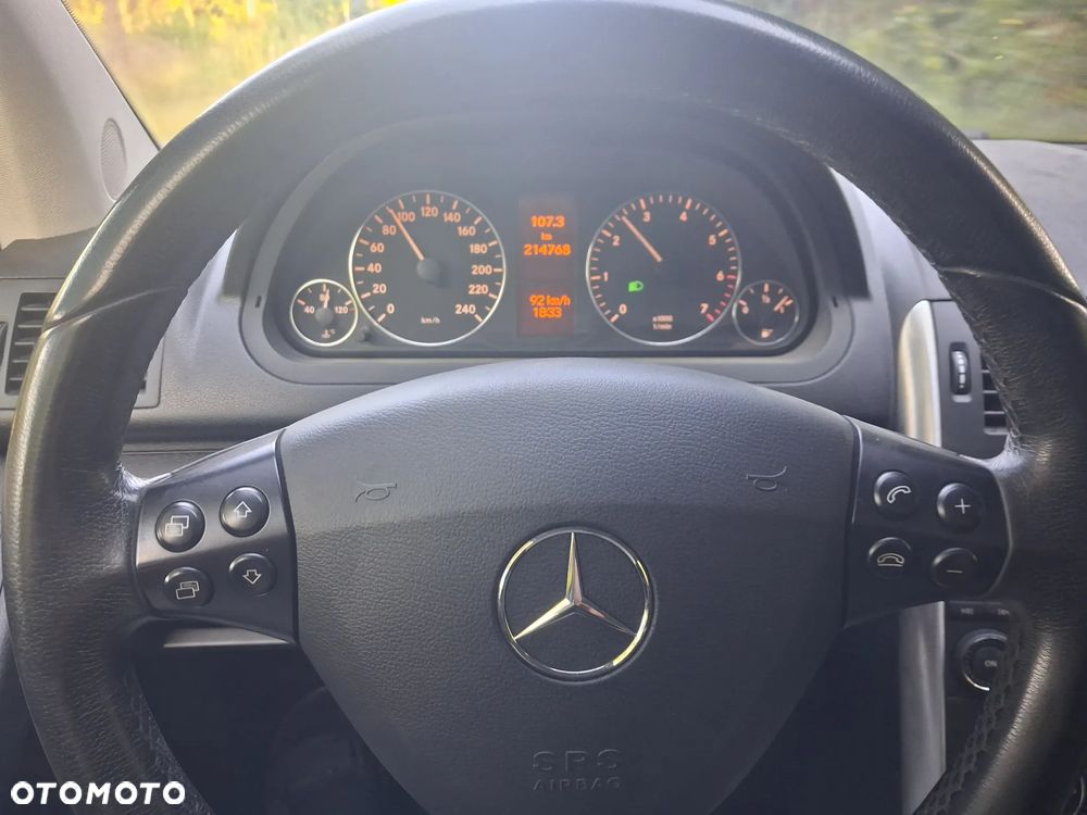 Mercedes-Benz Klasa A 180 Avantgarde - 18