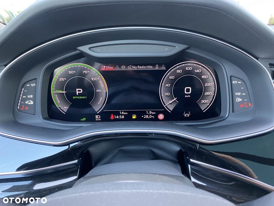 Audi Q8 - 9