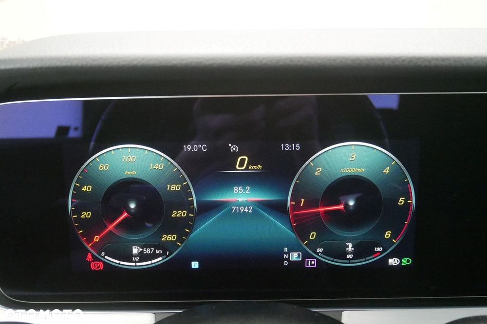 Mercedes-Benz Klasa E - 9