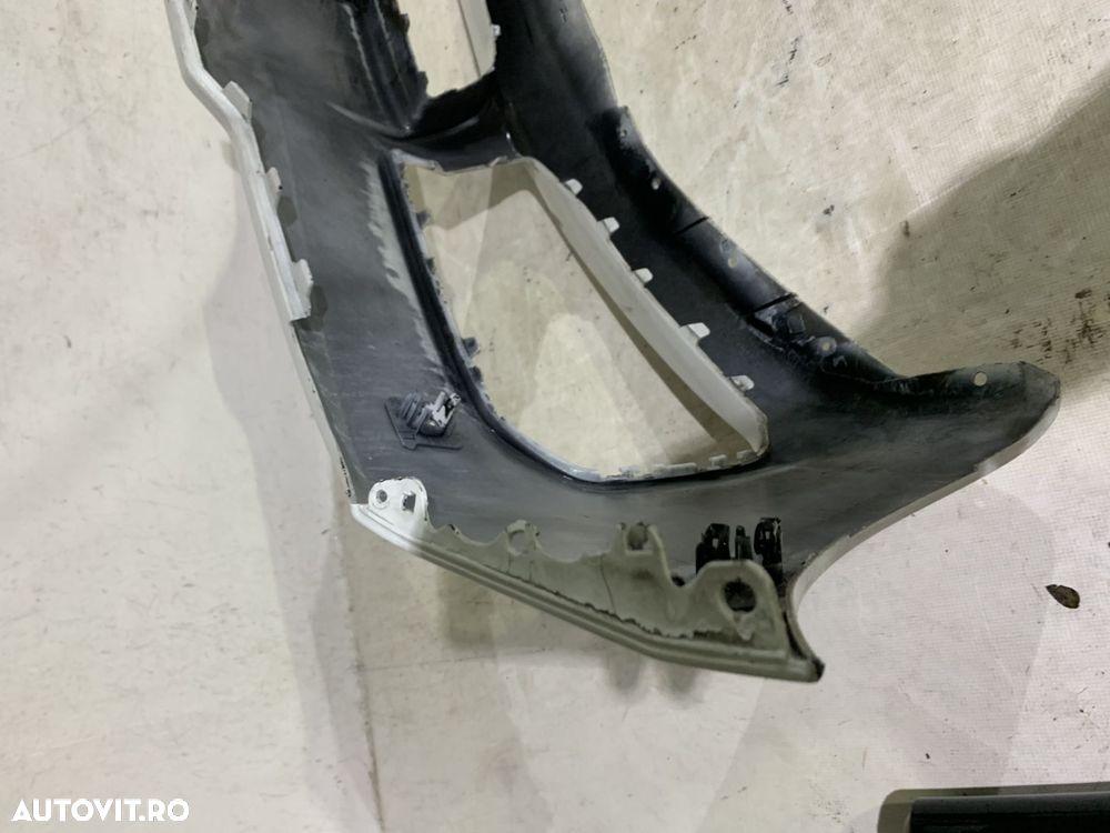 Bara fata BMW Seria 5, G30/G31, M-Sport, 2016, 2017, 2018, 2019, 2020, cod origine OE 51118064928, cu gauri pentru senzori de parcare. - 5