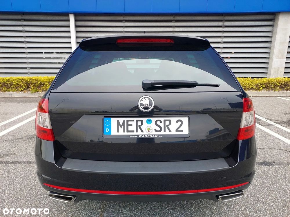 Skoda Octavia 2.0 TDI DSG RS - 6