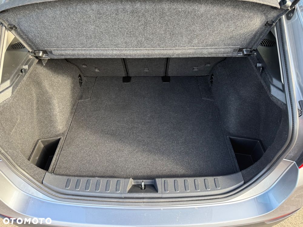 BMW X1 sDrive18i - 17