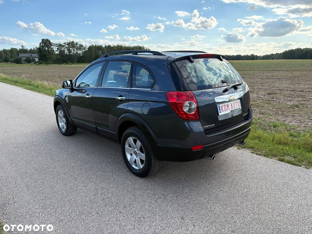 Chevrolet Captiva 2.4 4WD 7 Sitzer LT - 10