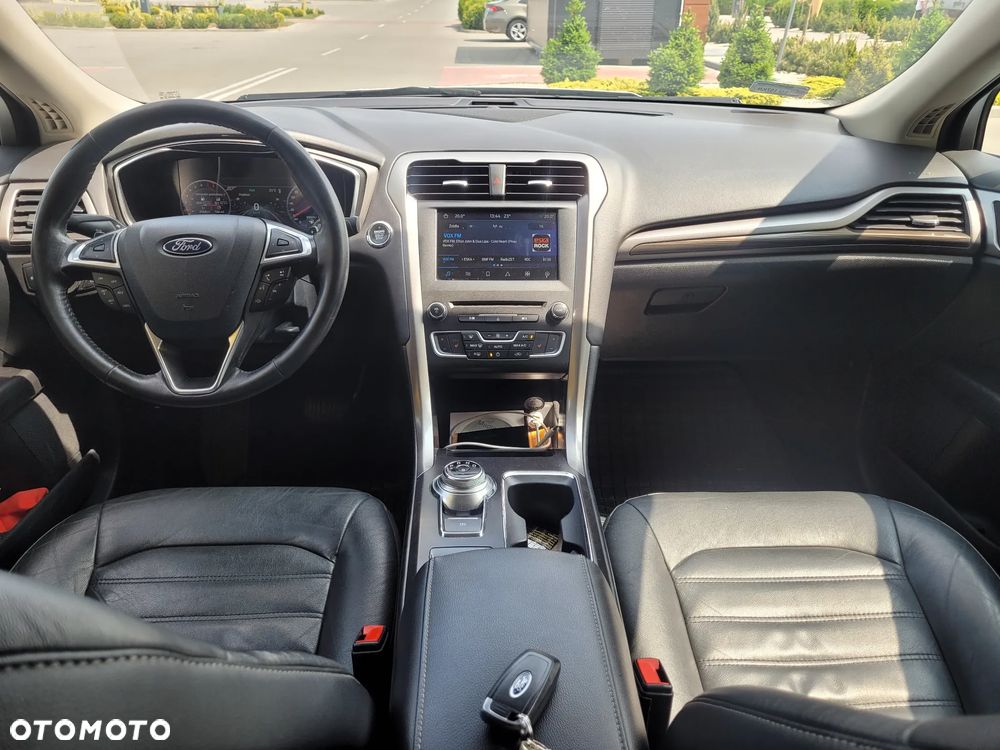 Ford Mondeo - 8