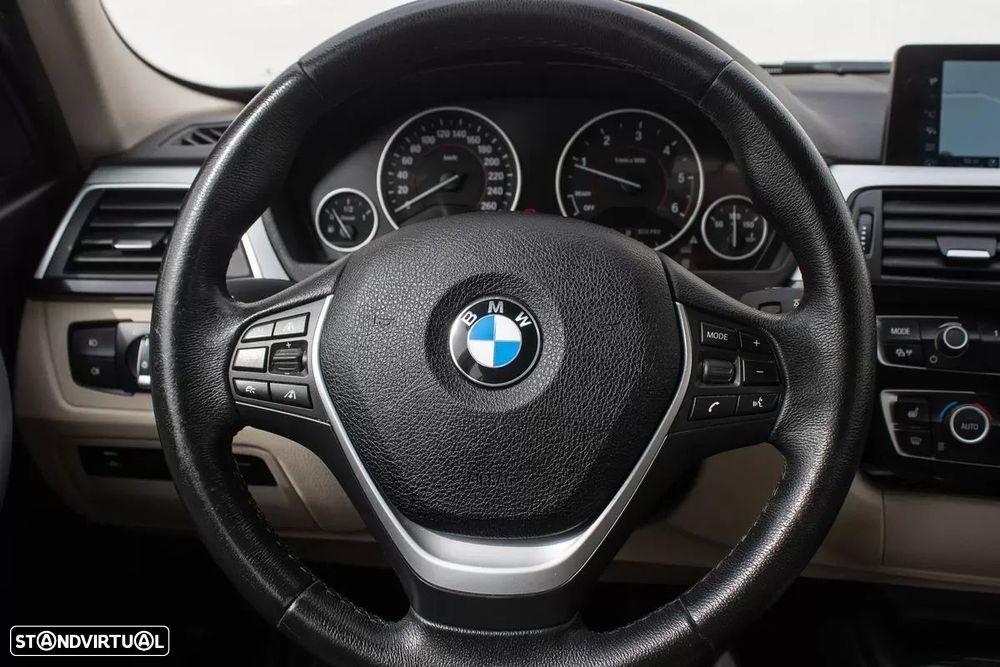 BMW 320 d ED Line Luxury Auto - 18