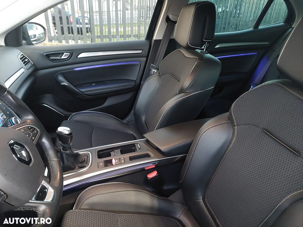 Renault Megane ENERGY dCi 110 Start & Stop Bose Edition - 10