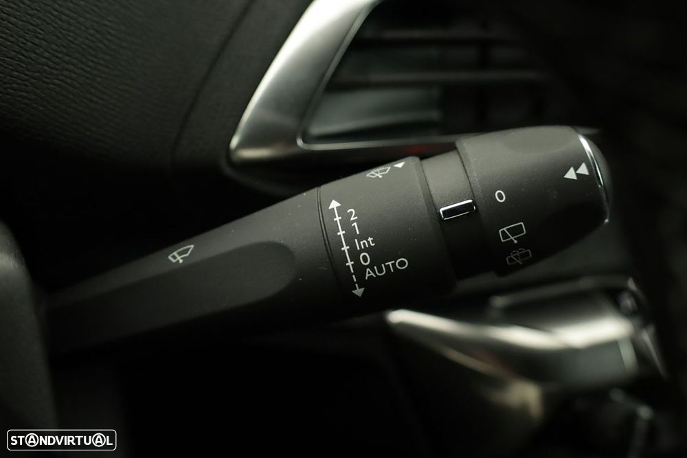 Peugeot 3008 1.2 PureTech Allure Pack - 19