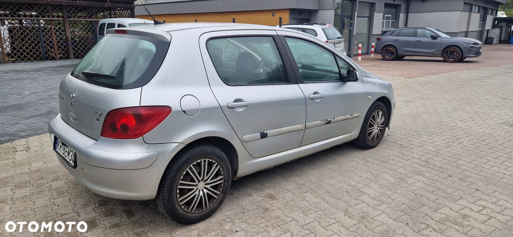 Peugeot 307 1.6 XR - 3