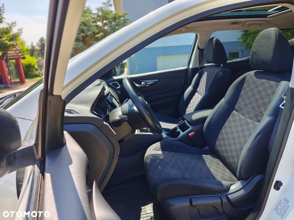 Nissan Qashqai 1.5 dCi N-Connecta - 8