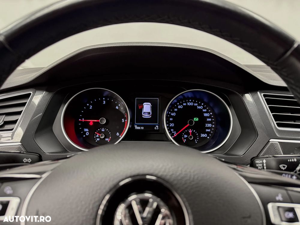 Volkswagen Tiguan 2.0 TDI 4Mot DSG Comfortline - 24