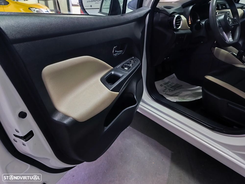 Nissan Micra 1.0 G Acenta - 10