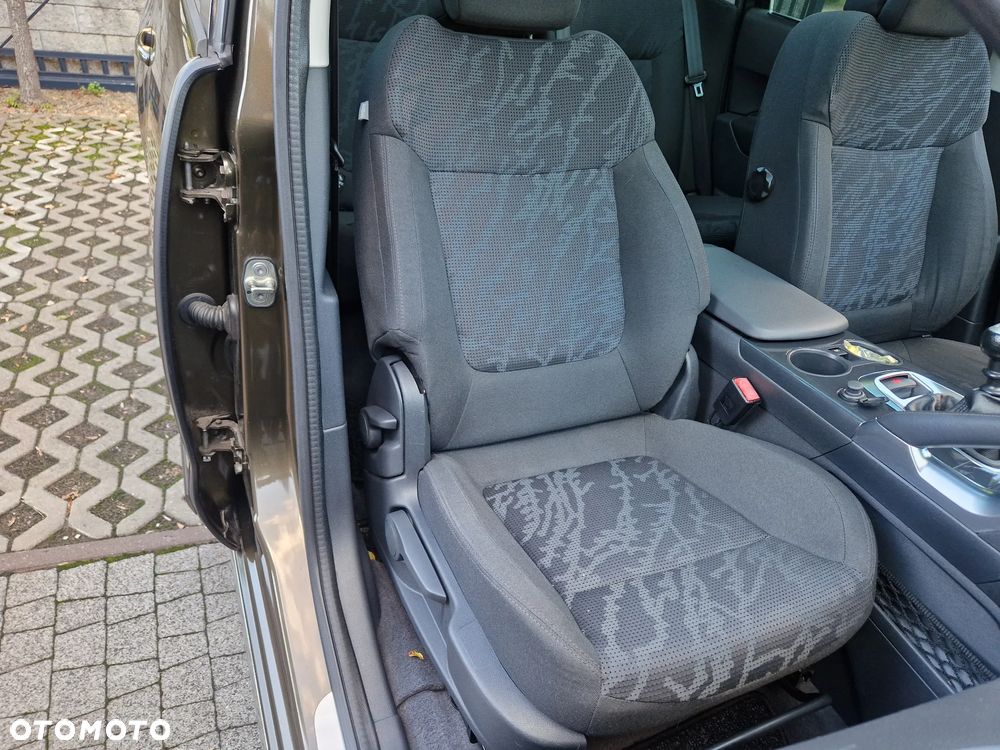 Peugeot 3008 HDi FAP 150 Premium - 32