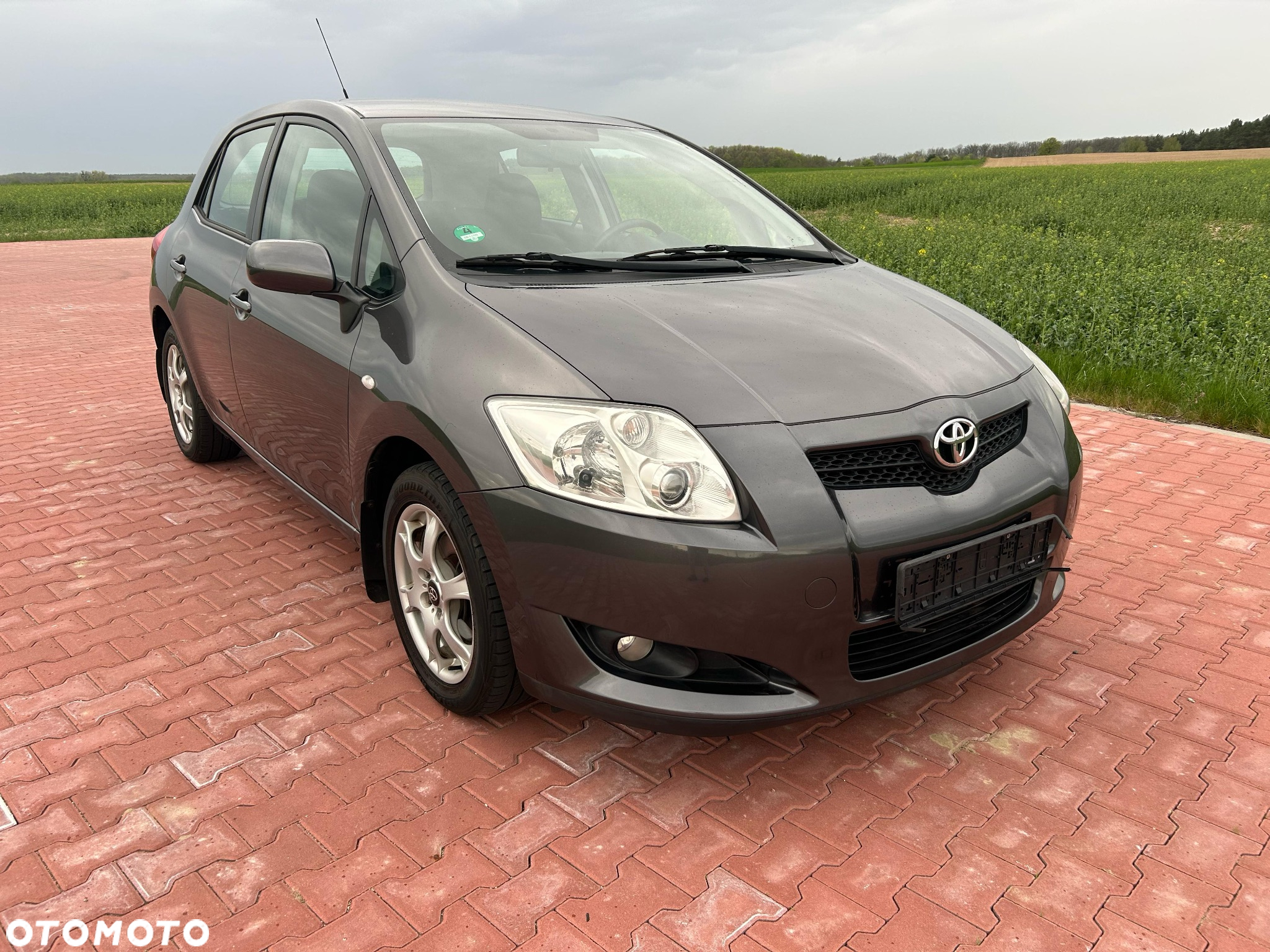Toyota Auris - 12