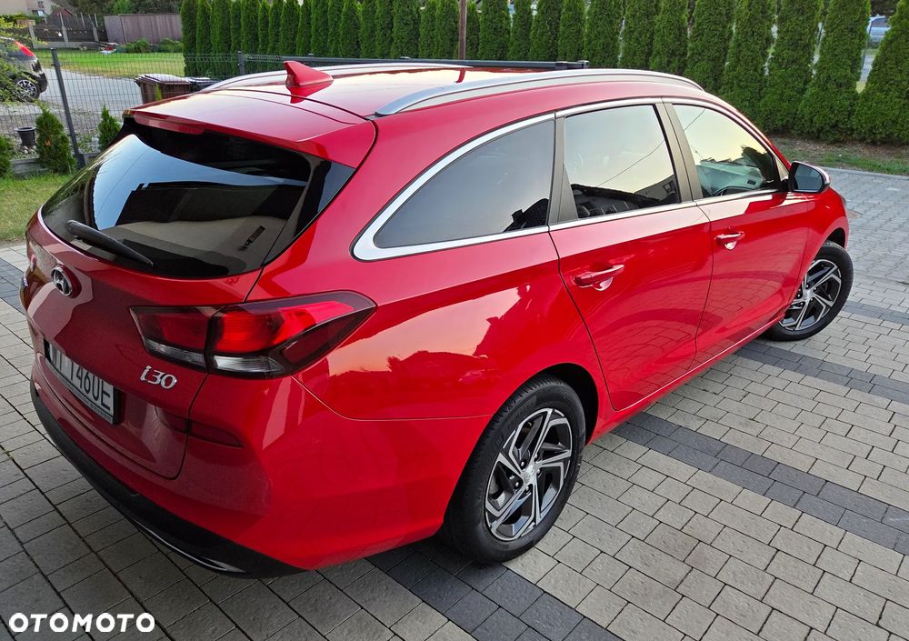 Hyundai i30 1.6 D Comfort DCT - 9