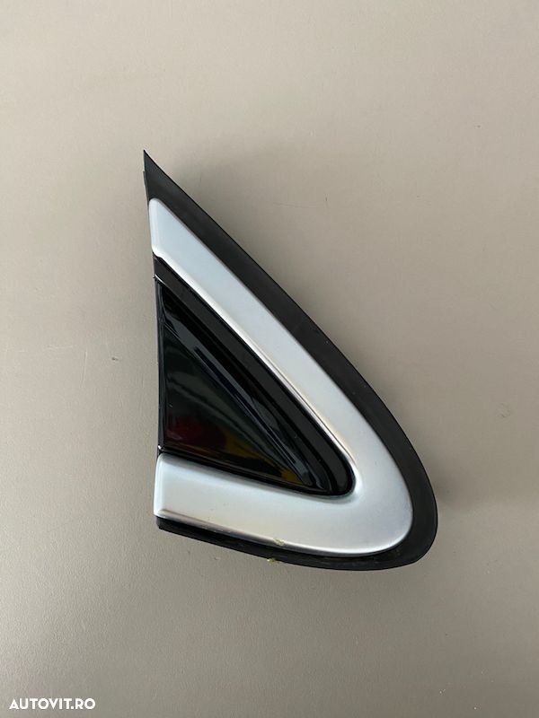 Ornament Aripa Dreapta Volvo V40  31349230 31391031 31391033 31391029 - 1