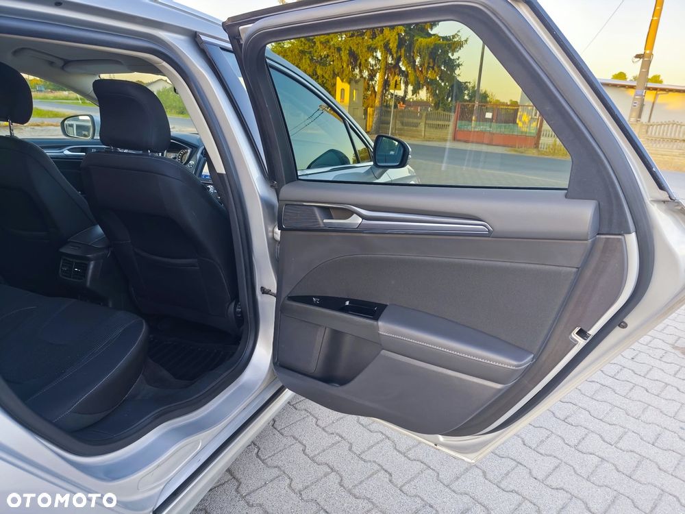 Ford Mondeo - 20