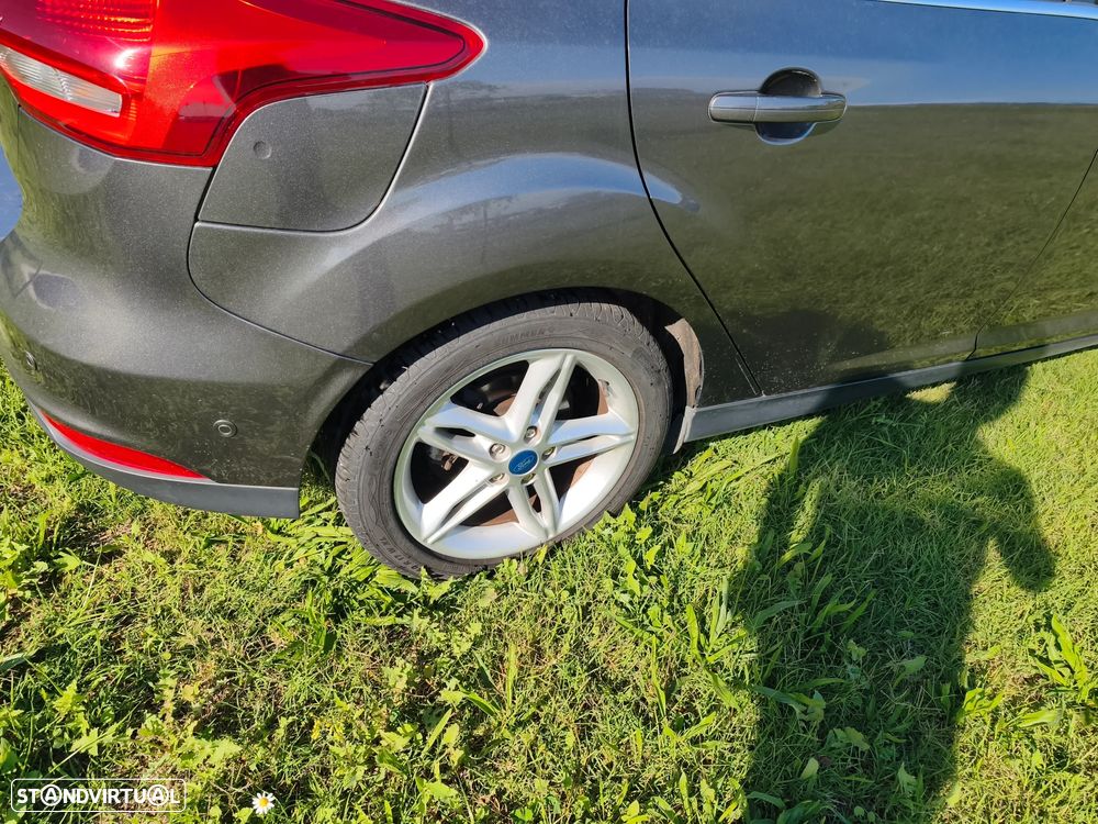 Ford Focus - 11