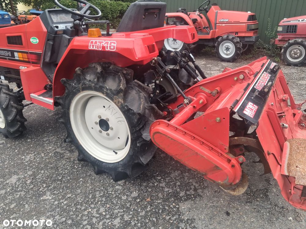 Mitsubishi Mt16 - 11