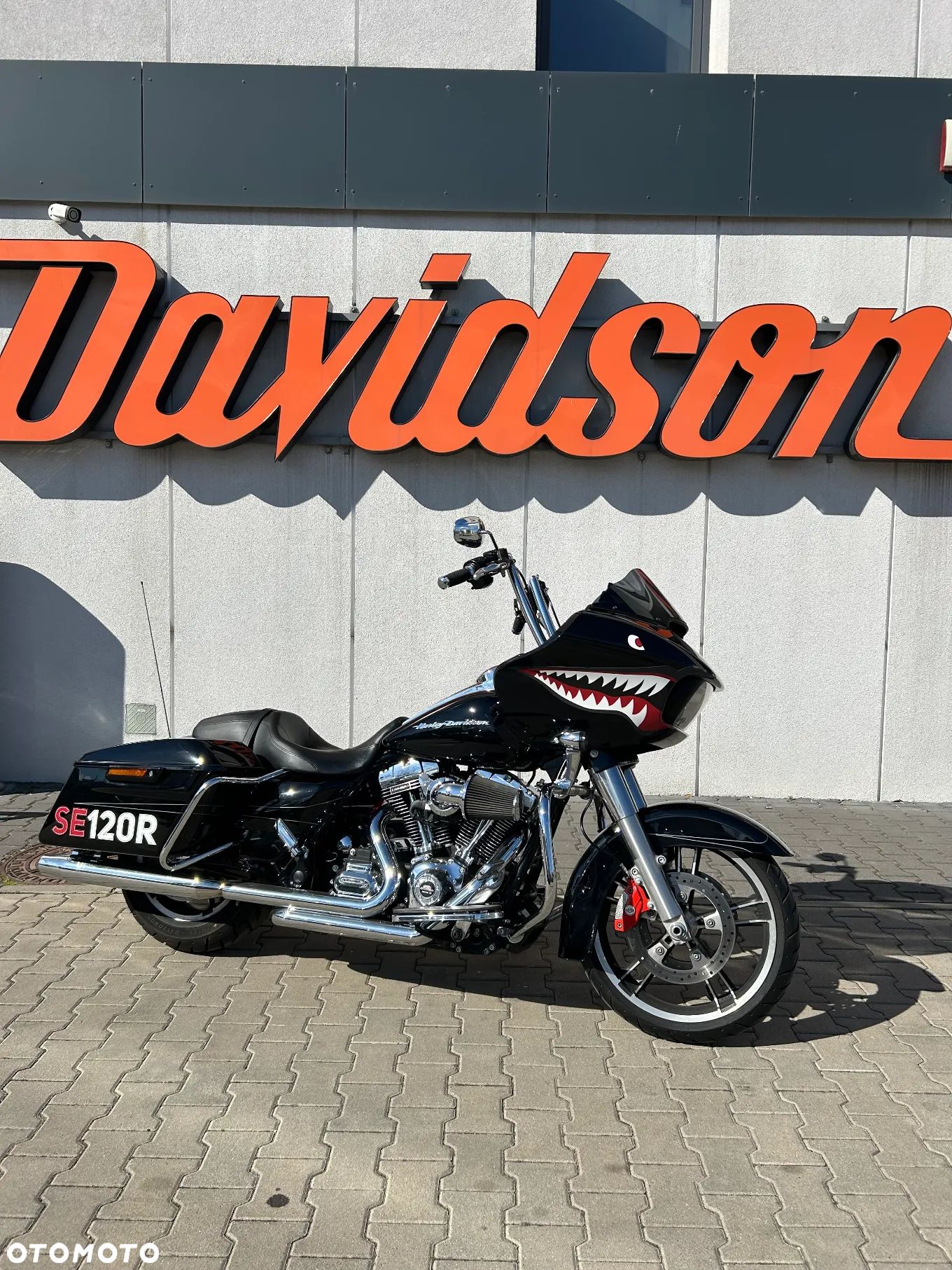 Harley-Davidson Touring Road Glide - 1