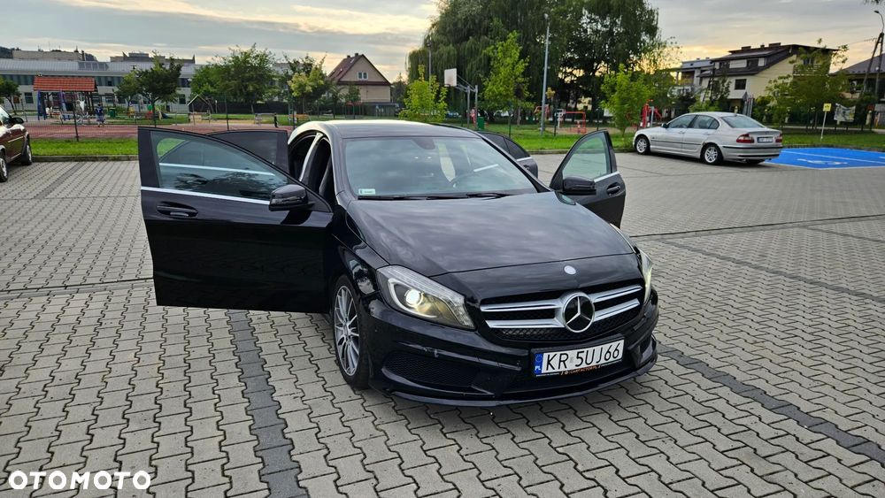 Mercedes-Benz Klasa A 200 7G-DCT AMG Line - 2